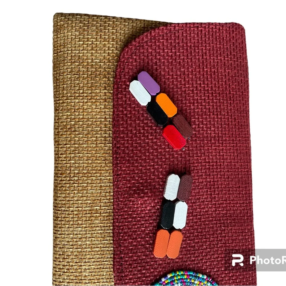 NWOT African Handmade Woven Womens Abstract Clutch Purse Maroon Tan Snap Closure